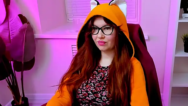 CarolGiggly webcam