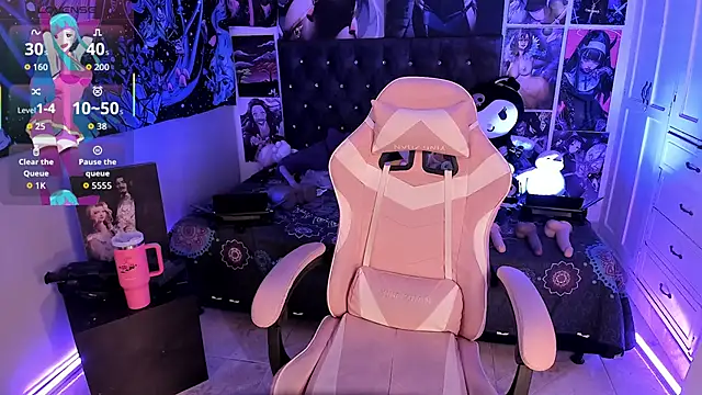 LanaKyutt webcam