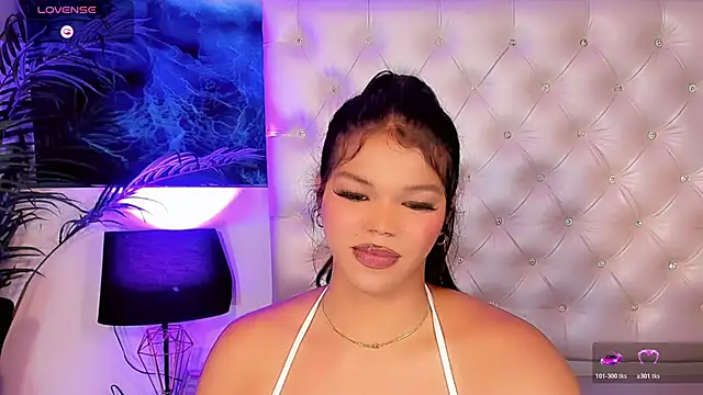 Keira_Fox31 webcam