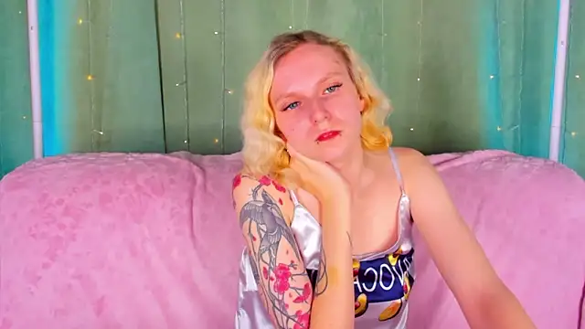LikiLips webcam