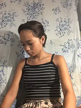 Asianpinay_Skinny1818 webcam