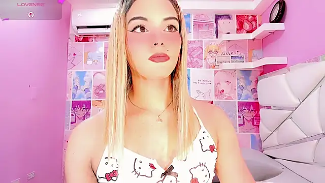 DaleskaSanchez's room