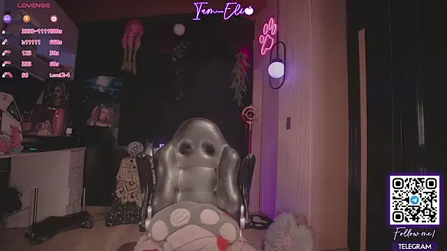 iam_elii1 (F young) - anal with glass toys