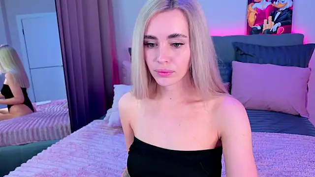 rossy_x (F young) - strip