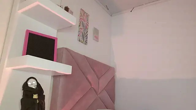eva_sin18 (F young) - double penetration