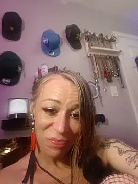 FreakyKatrina_99 webcam