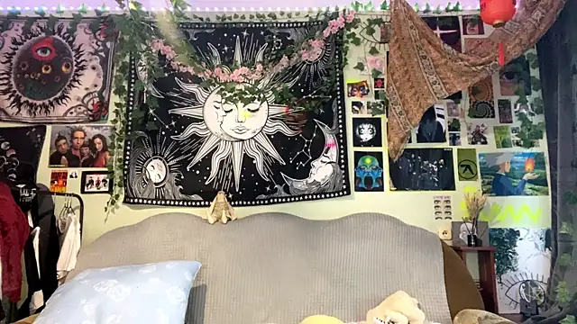 YourFavoriteAltgirl webcam
