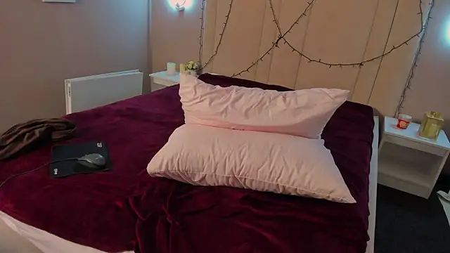 Claires_baby webcam