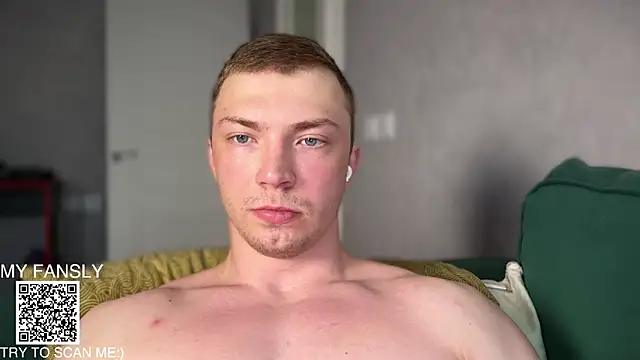 iron__chap webcam