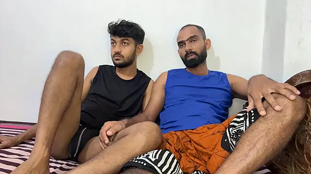 DesiDaddyandSon webcam