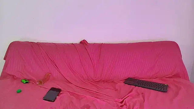 Nikki__uwu webcam