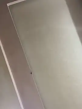 Liness101 live cam