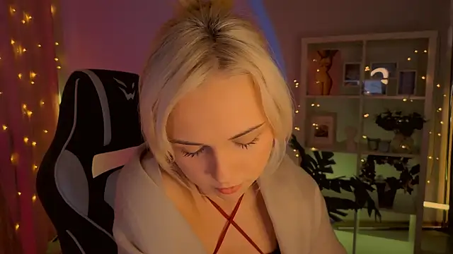 ElenaMonroe webcam