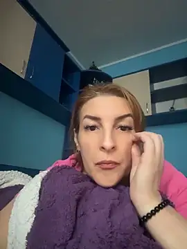 Hot-Milf4U webcam