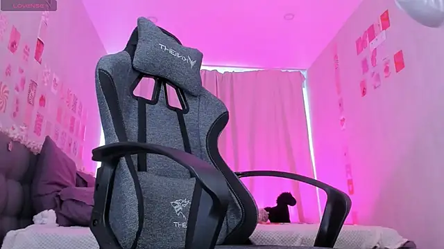 Eva_Harper webcam