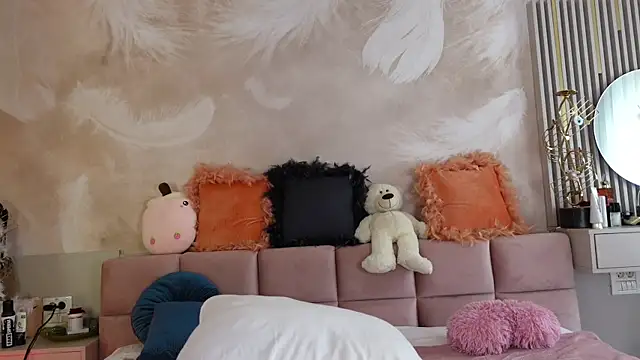 JullyBlair webcam