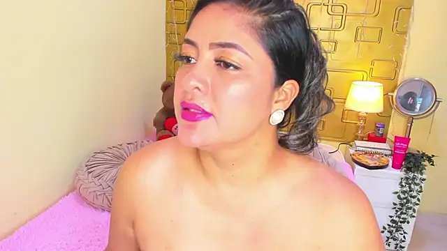 Julia_Haye webcam
