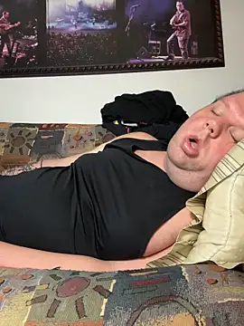 Stephanie1984 live cam