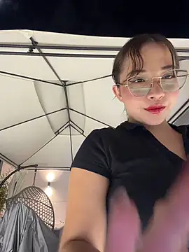 AliciaWhite_nt webcam