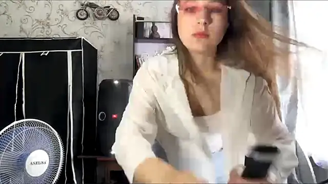 KathyrnEdmison webcam