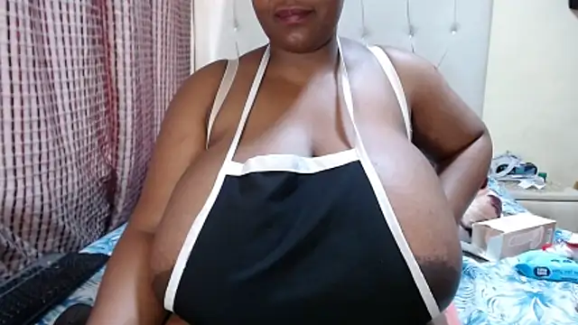 CHOCOLATEDARKBUSTYX webcam