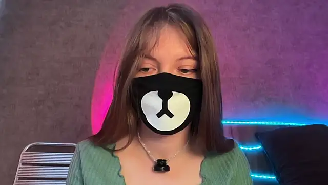 Your_Little_Bear webcam