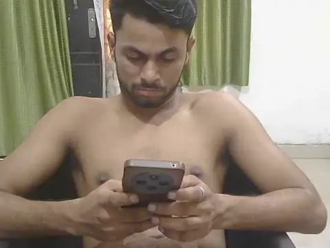 Stubborndesiboy webcam