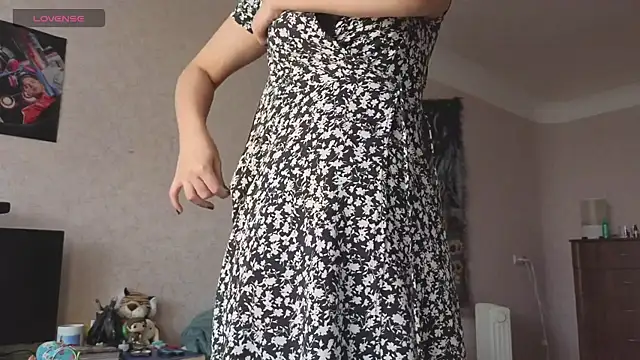 MiaLovelyOne webcam