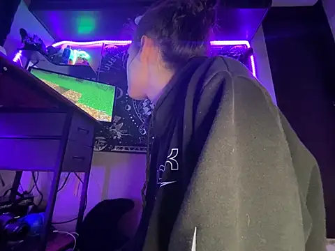 lilactease (F teen) - ✨💦play with glass dildo up close💦✨