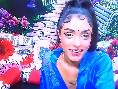IndianPretty14u2Luv webcam