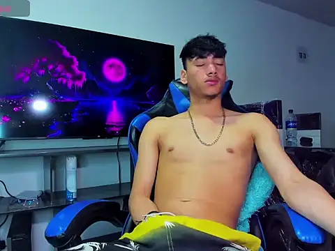 Lyam_Russo webcam