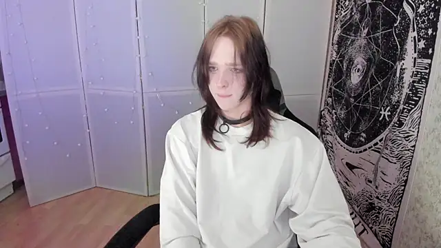 simochka_w (M twink) - get naked 5 min