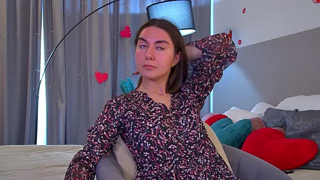 AlisaAlarie webcam