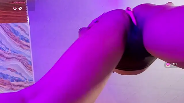 kristen_tay webcam