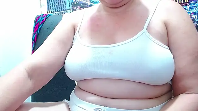 tila_nastyy webcam