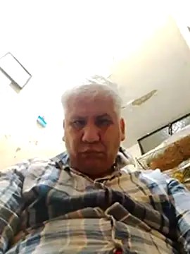Momlover2022 webcam