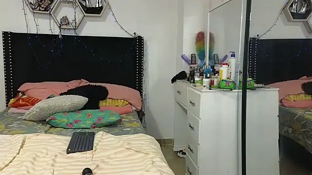charlotte_077 webcam