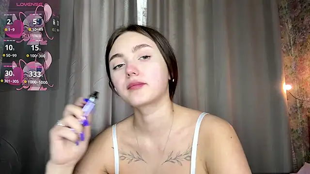 LoraDavi webcam