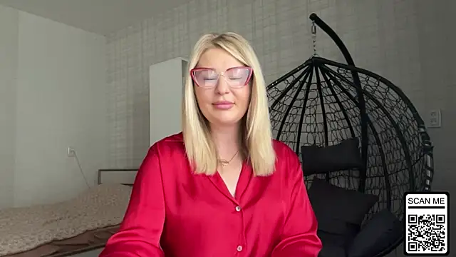 Blondie_xoxoxo webcam