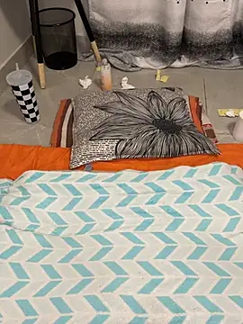 Nicole_bash webcam