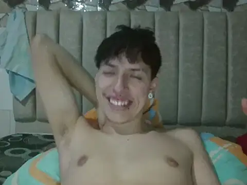 Noah_arker webcam