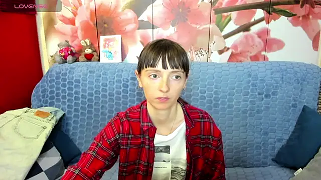 TayanaJons webcam