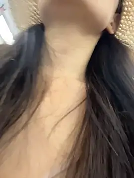 xiaochengzi505 (F milf) - 上身真空到下播