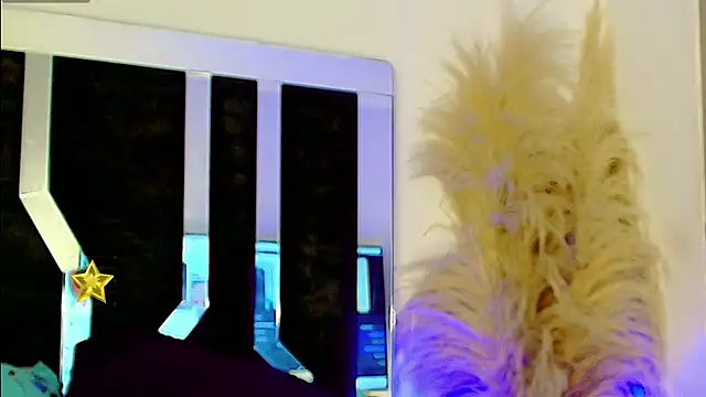 honey_skin webcam