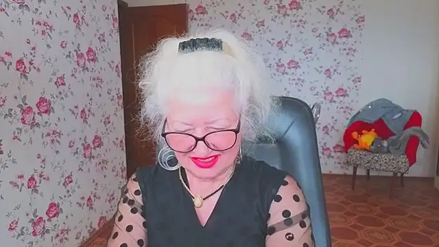 Maya_Mayflower webcam