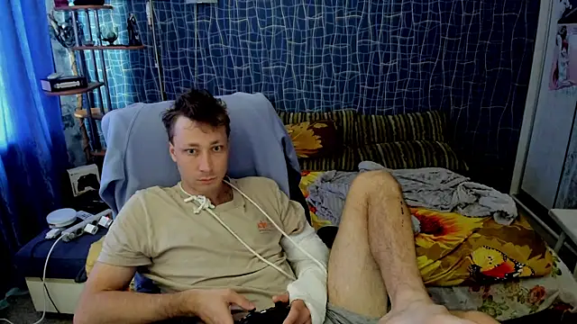 CuteBoy228 webcam