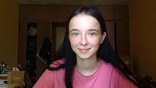 Emilia_Light webcam