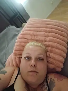 Lady_Peggi webcam