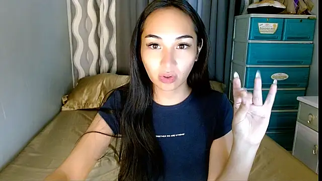 SweetLilly_18 webcam
