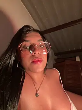 Linda_Saenz_